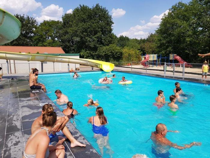Schoonloo Mulder'S Vakantiehuis, Jaarplaats 108 Op Recreatiepark De Tien Heugten מראה חיצוני תמונה